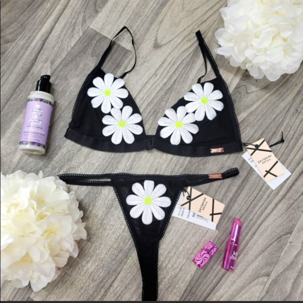 Daydream Nation Daisy Bra & Panty Set